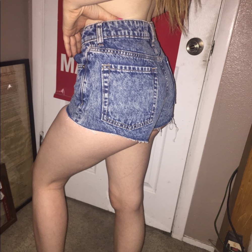divided dark wash high waisted short shorts